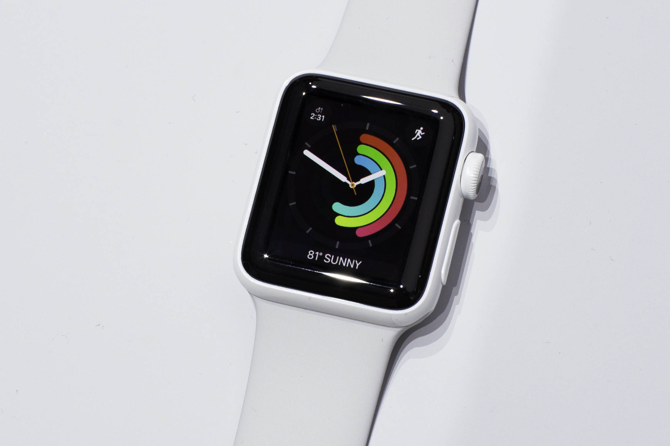Apple watch к новому iphone. Айфон 11 и эпл вотч. Apple watch 5. Apple watch 11. Оригинальные эпл вотч 2.